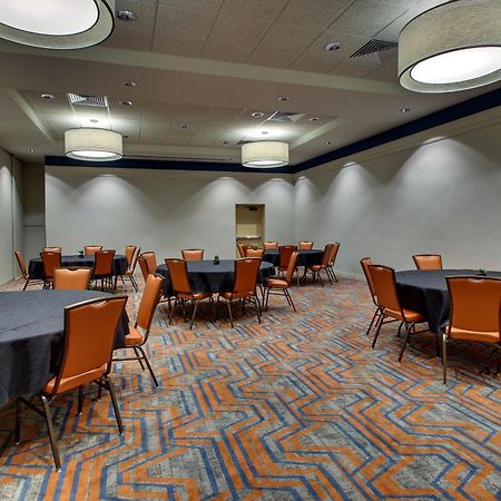 Drury Inn & Suites Iowa City Coralville Dış mekan fotoğraf