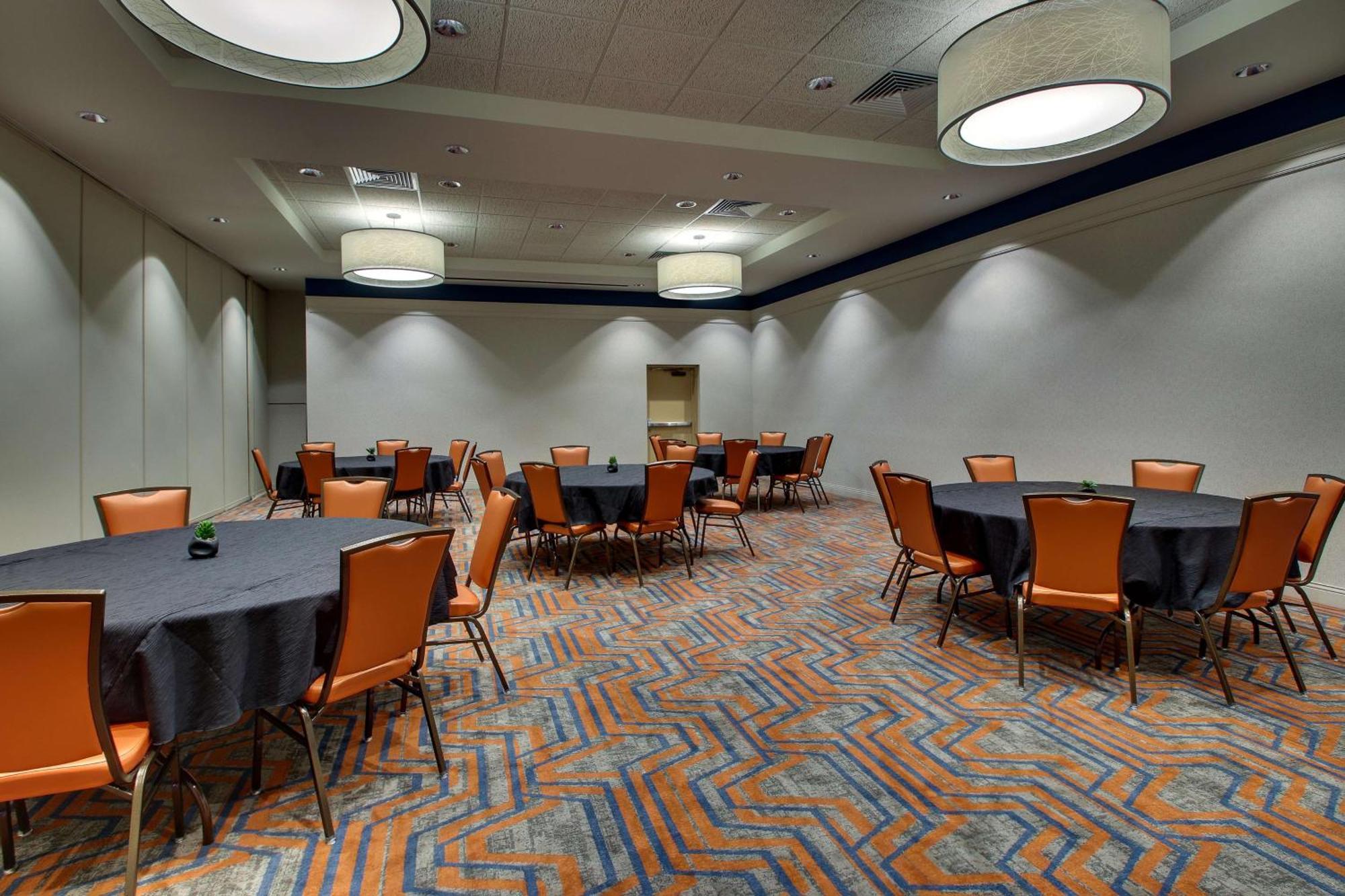 Drury Inn & Suites Iowa City Coralville Dış mekan fotoğraf