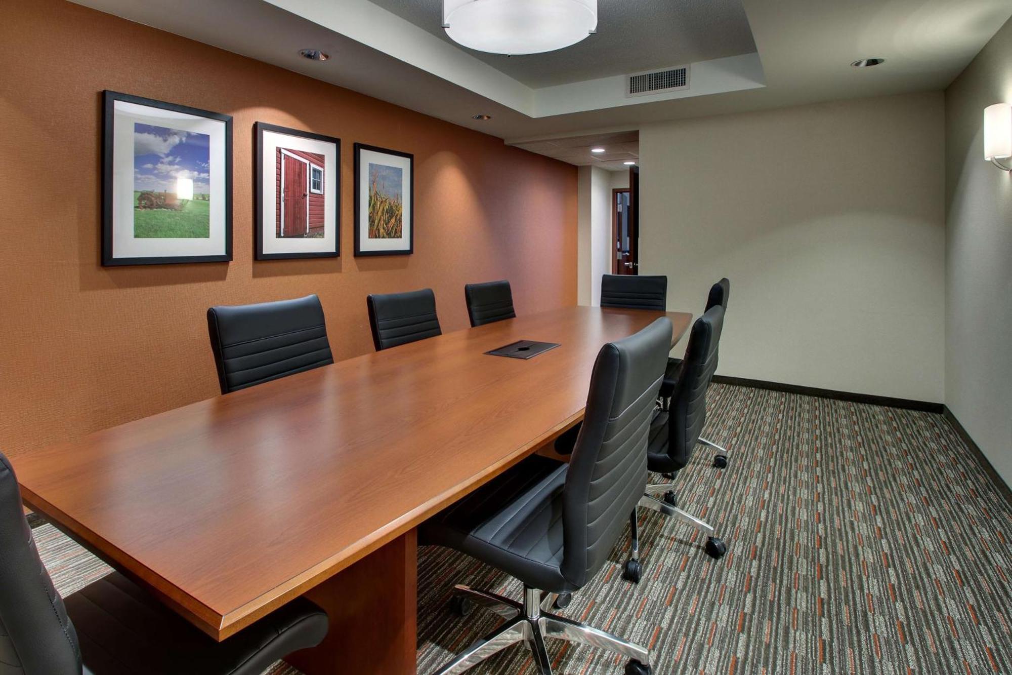 Drury Inn & Suites Iowa City Coralville Dış mekan fotoğraf