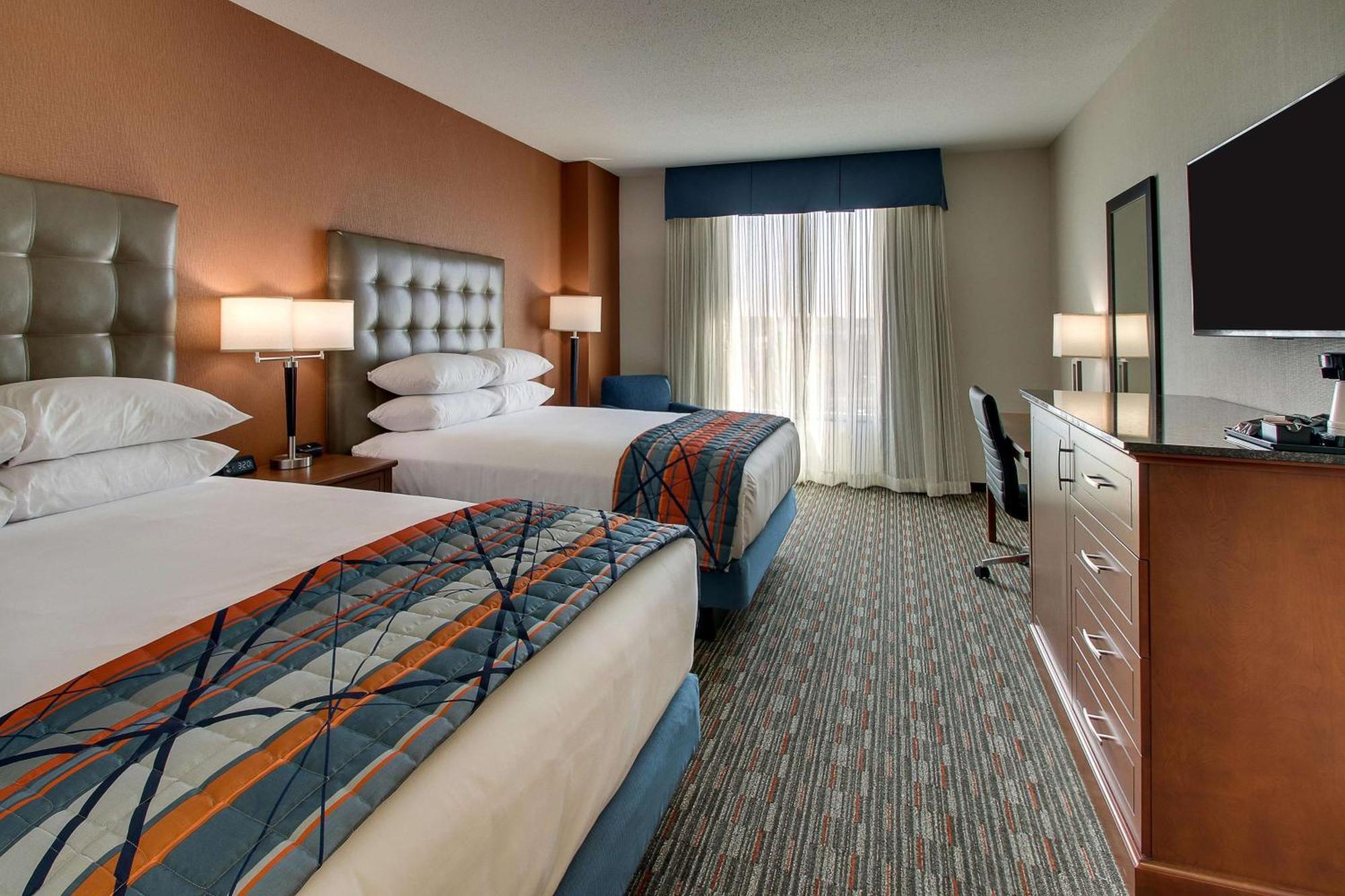 Drury Inn & Suites Iowa City Coralville Dış mekan fotoğraf