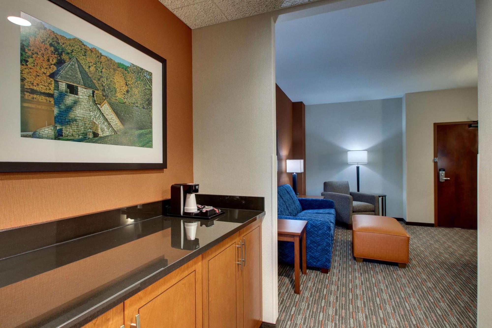 Drury Inn & Suites Iowa City Coralville Dış mekan fotoğraf