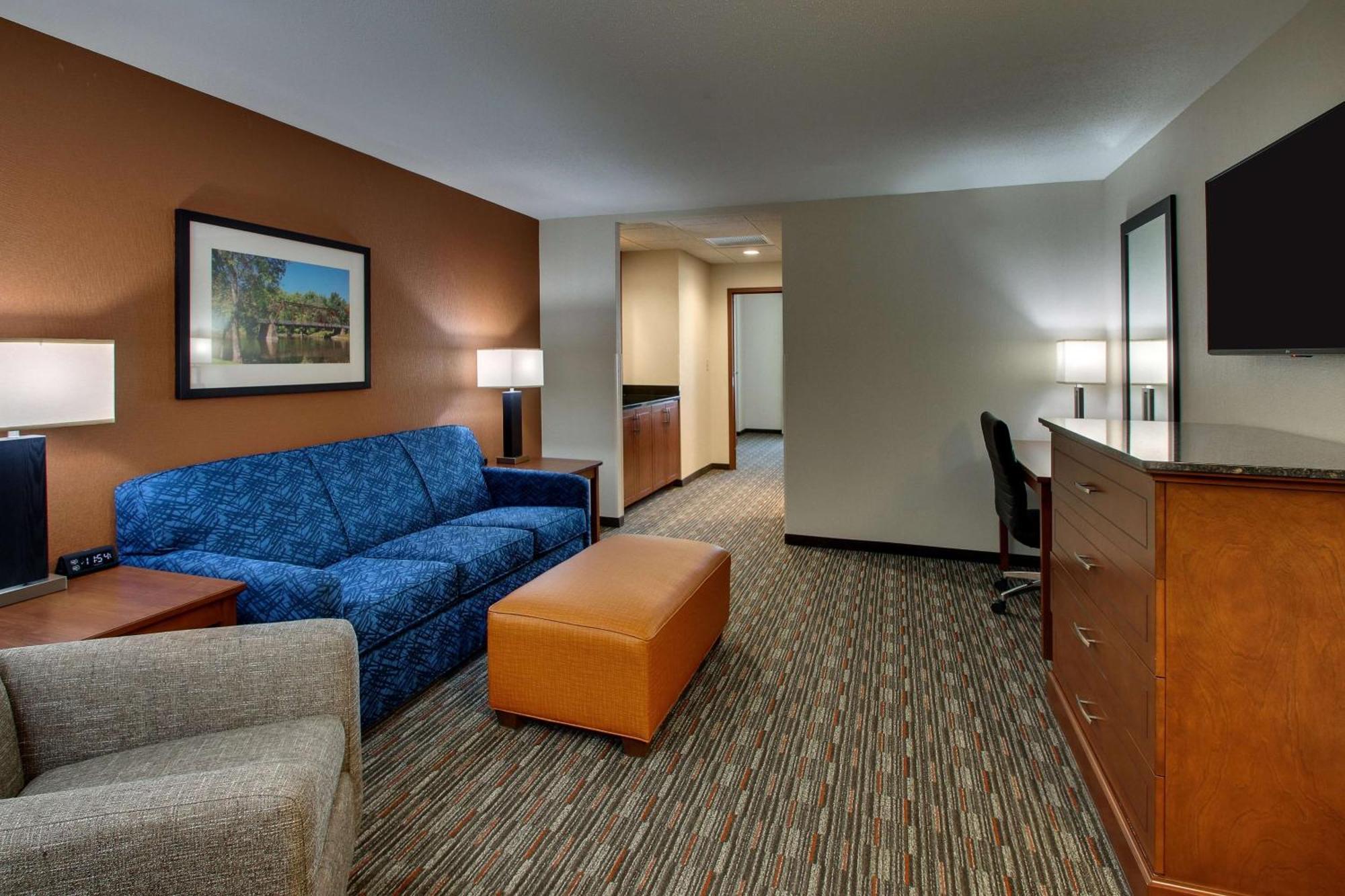 Drury Inn & Suites Iowa City Coralville Dış mekan fotoğraf