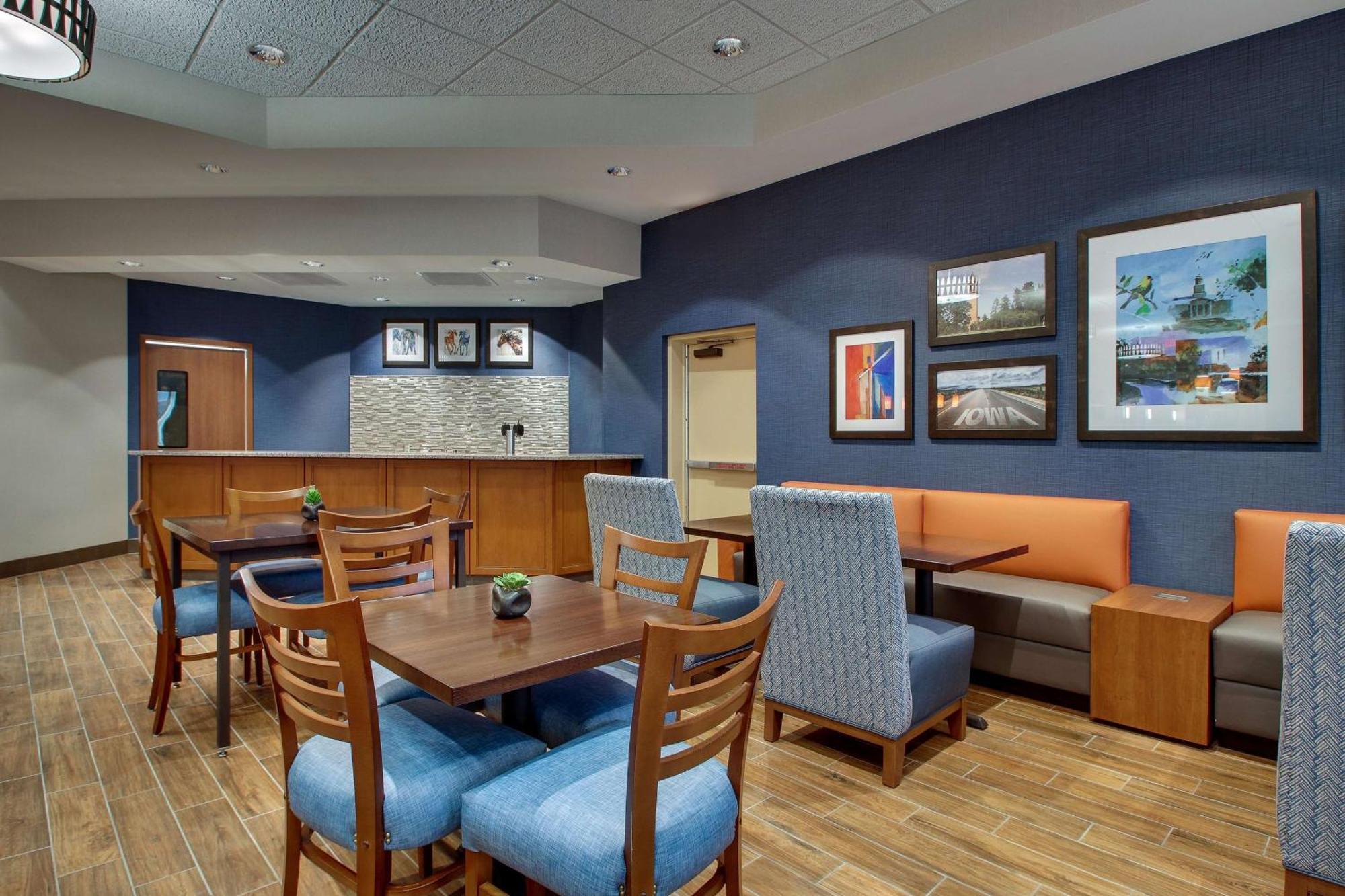 Drury Inn & Suites Iowa City Coralville Dış mekan fotoğraf