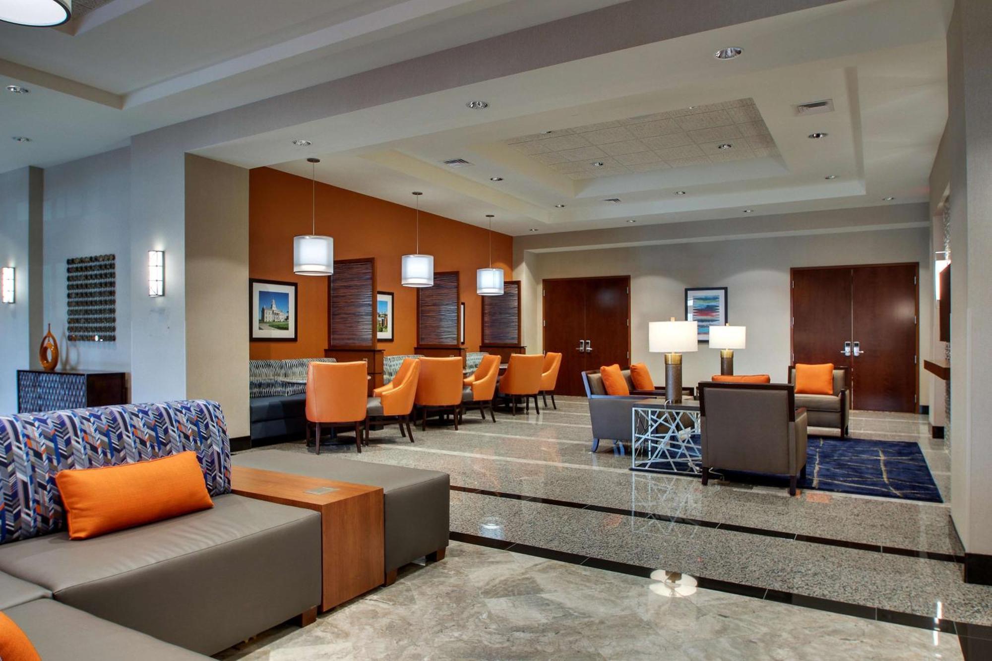Drury Inn & Suites Iowa City Coralville Dış mekan fotoğraf