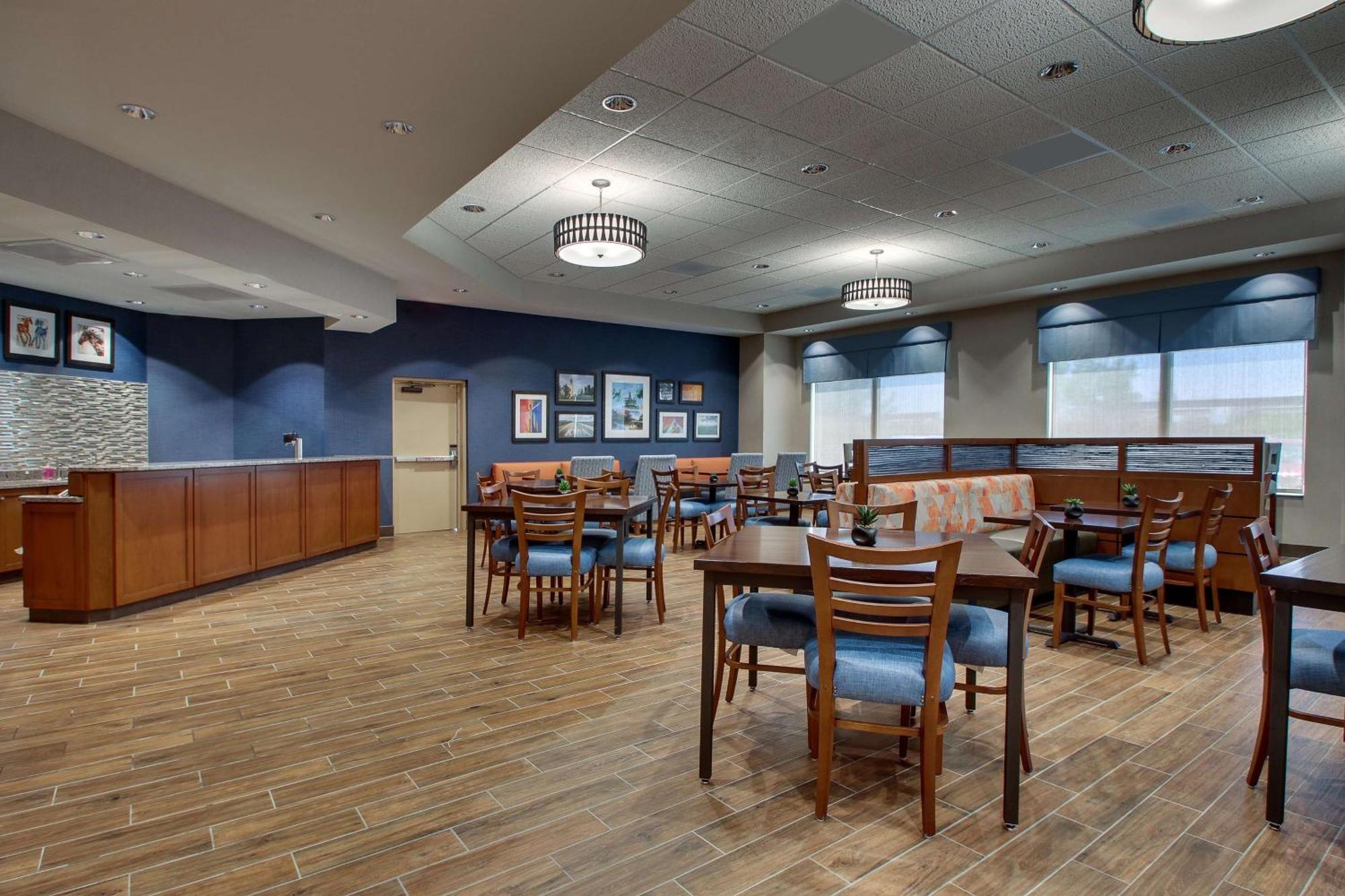Drury Inn & Suites Iowa City Coralville Dış mekan fotoğraf