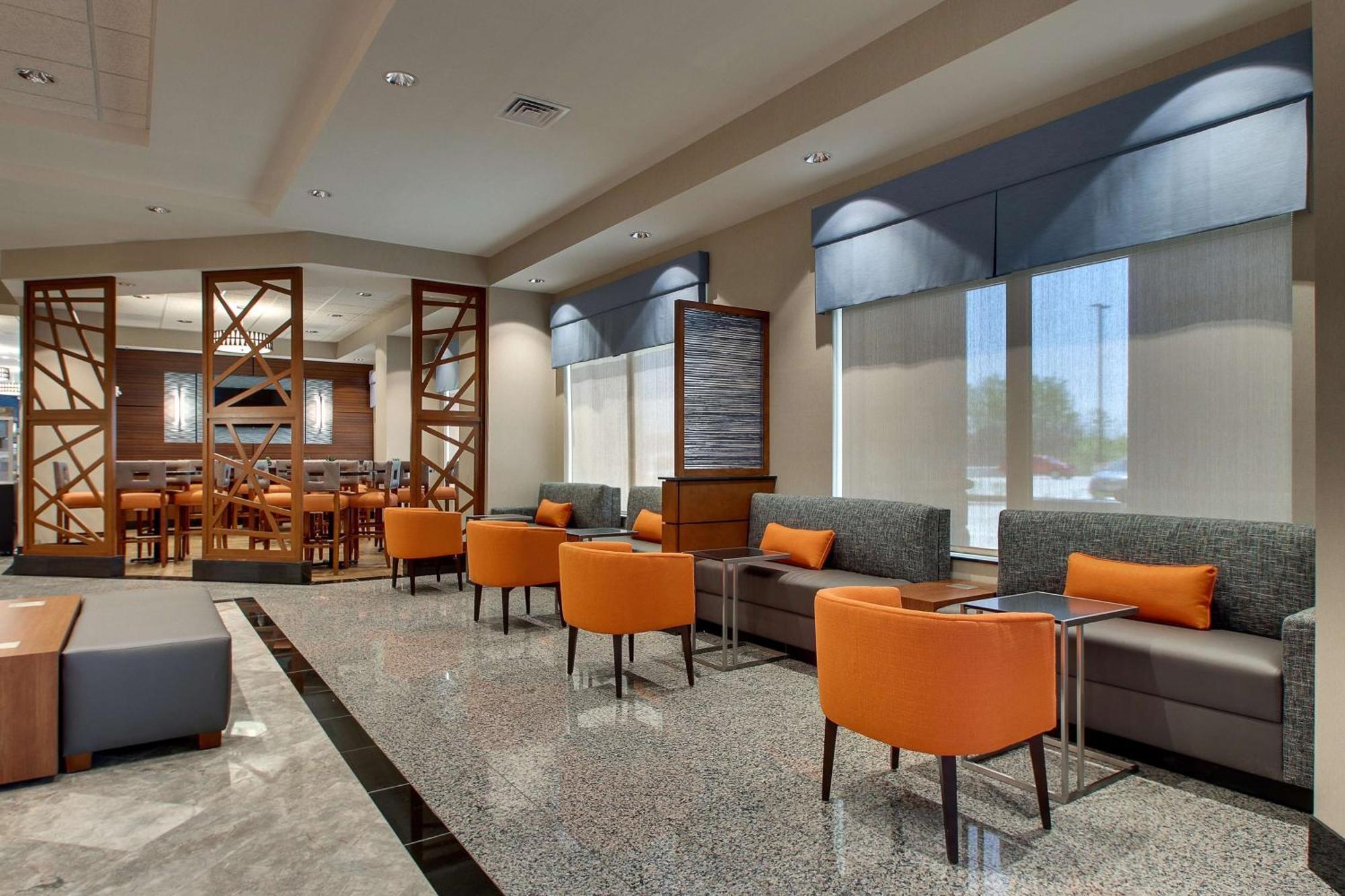 Drury Inn & Suites Iowa City Coralville Dış mekan fotoğraf