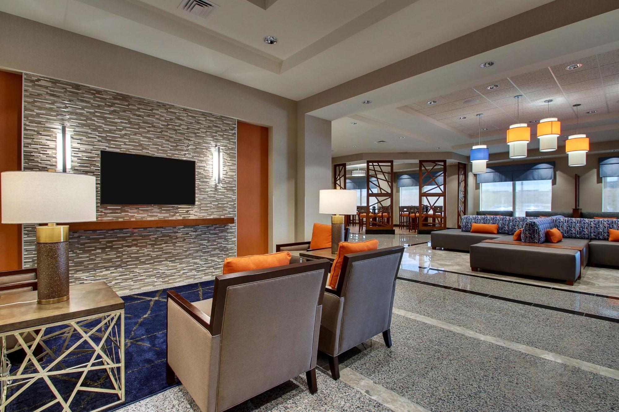 Drury Inn & Suites Iowa City Coralville Dış mekan fotoğraf