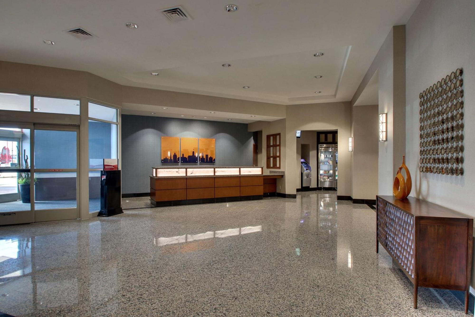 Drury Inn & Suites Iowa City Coralville Dış mekan fotoğraf
